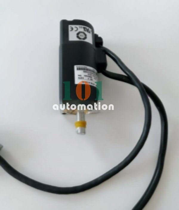 1PCS New FOR OMRON R7M-A10030-S1-D Servo Motor