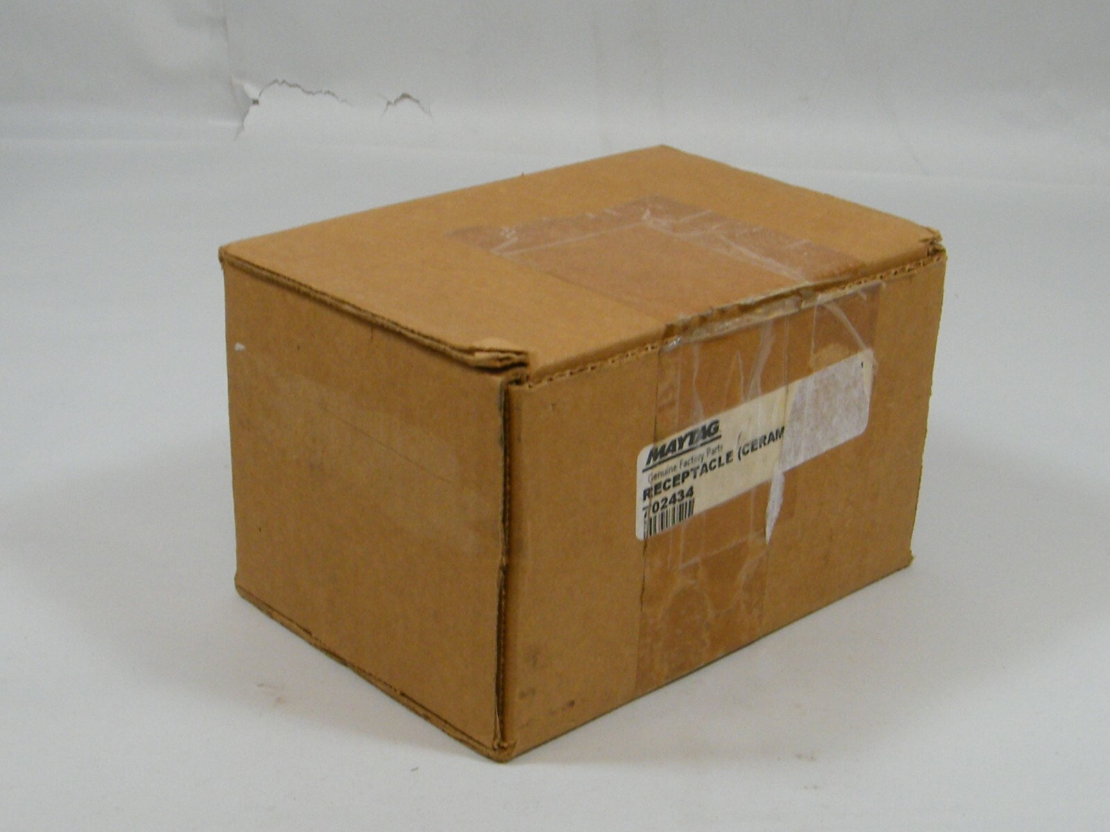 WHIRLPOOL 702434 MAYTAG CERAMIC RECEPTACLE OEM NEW
