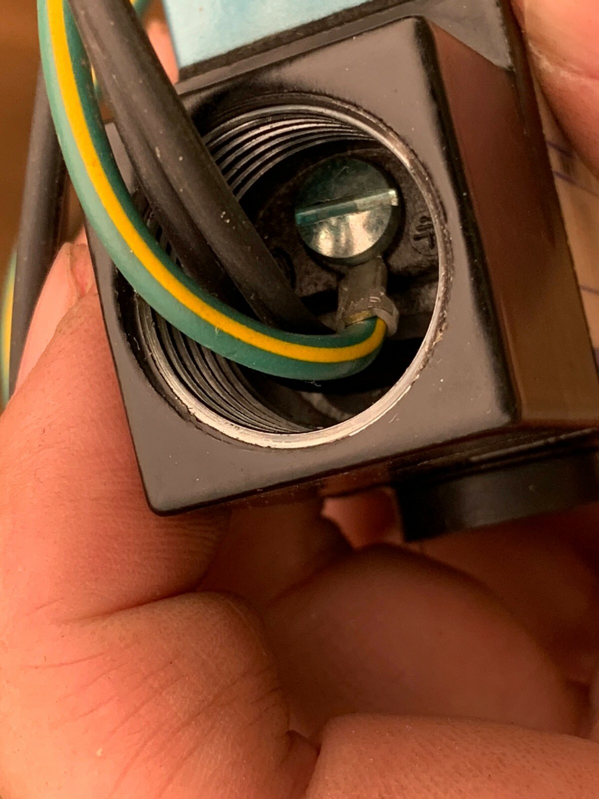 MAC Solenoid Valve 240/60 220/50 6.5w P/N 132B-121NAAA