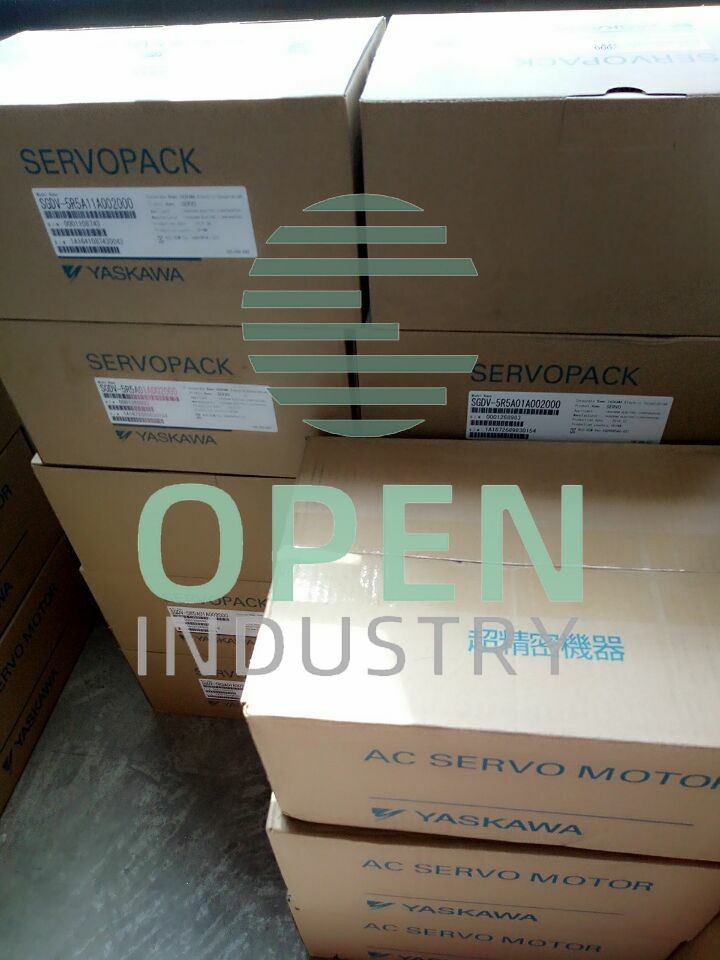 1PCS New in box YASKAWA SGMAS-A5ACA21 AC SERVO MOTOR 3000RPM 0.66A 200V 50W