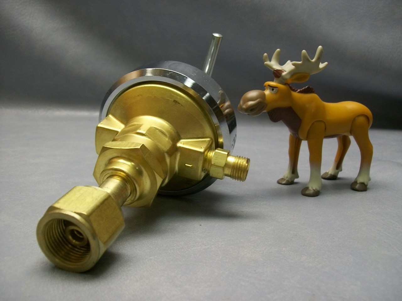 Concoa CGA024 Oxygen Regulator 8069931-01-1