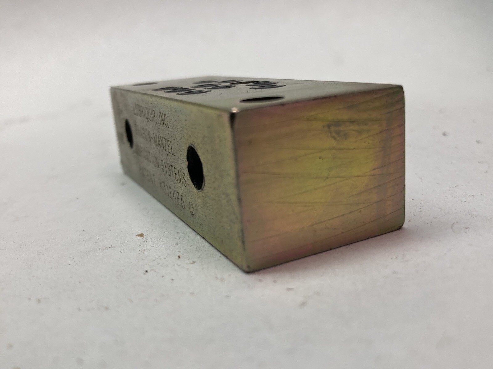 Graco Trabon,H02,Modular Divider Valve Block