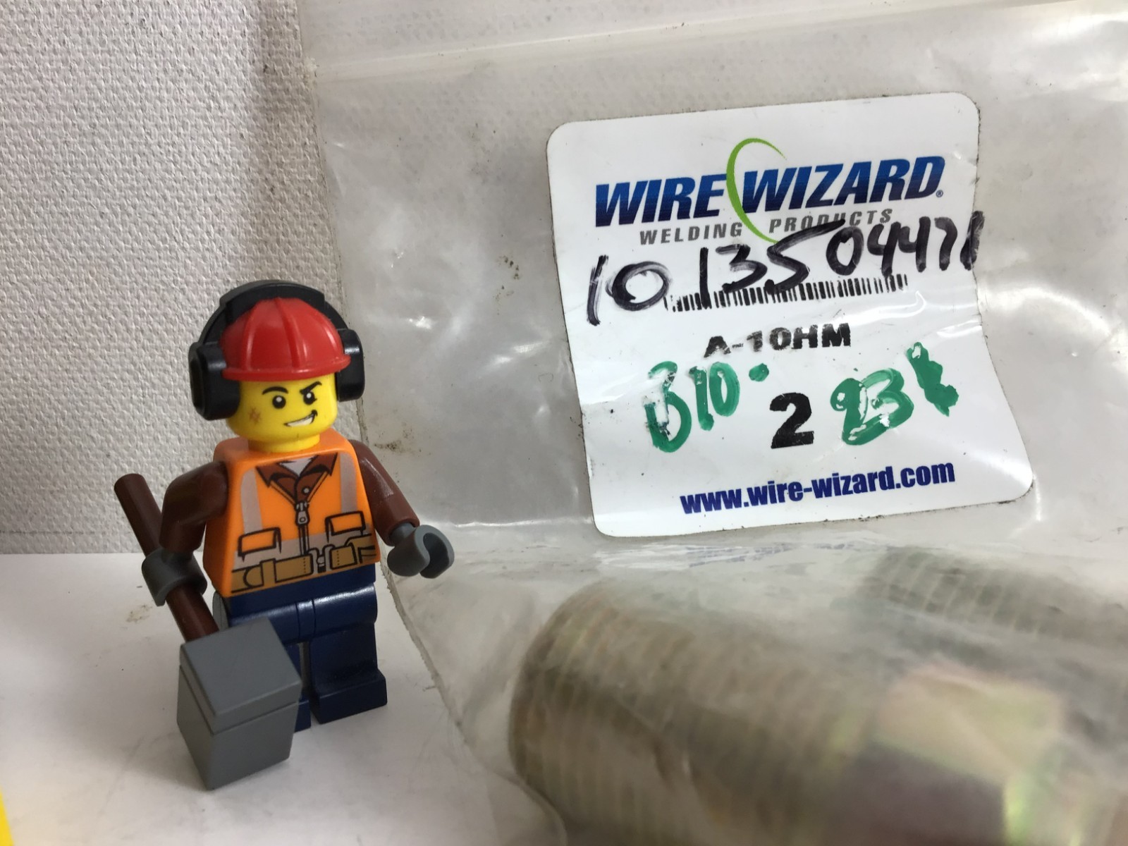 A-10HM – WIRE WIZARD – 2 PART LOT!! – COMPRESSION FITTINGS – **NEW OLD STOCK!!**