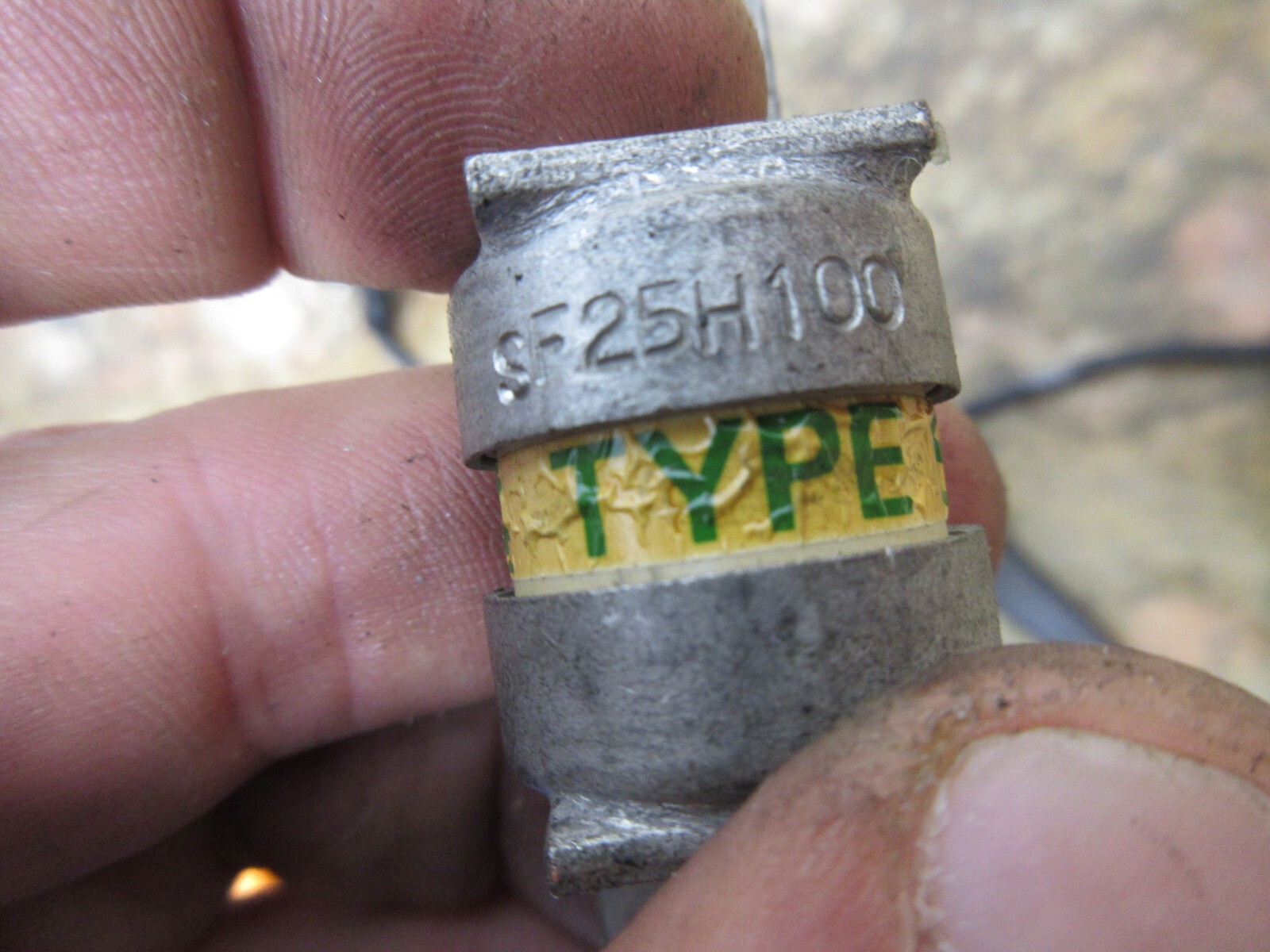 KYOSAN CLEAR UP FUSE SF25H100 LOT OF 2 PIECES