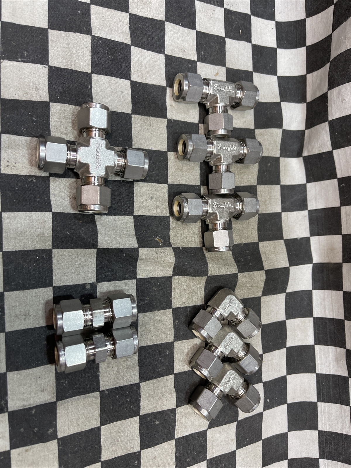 SWAGELOK CROSS TEE ELBOW SS-600-3, SS-600-4, SS-600-6, SS-600-9, LOT OF 9#1622T5