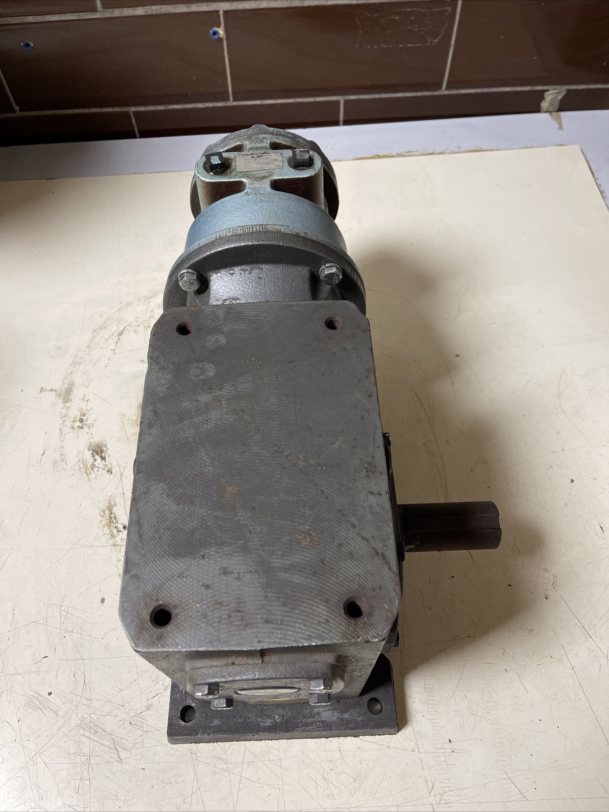 *Used* GAST 8AM-32A-FB20 Air Powered Gear Drive Baldor 3.8HP 20:1 Ratio