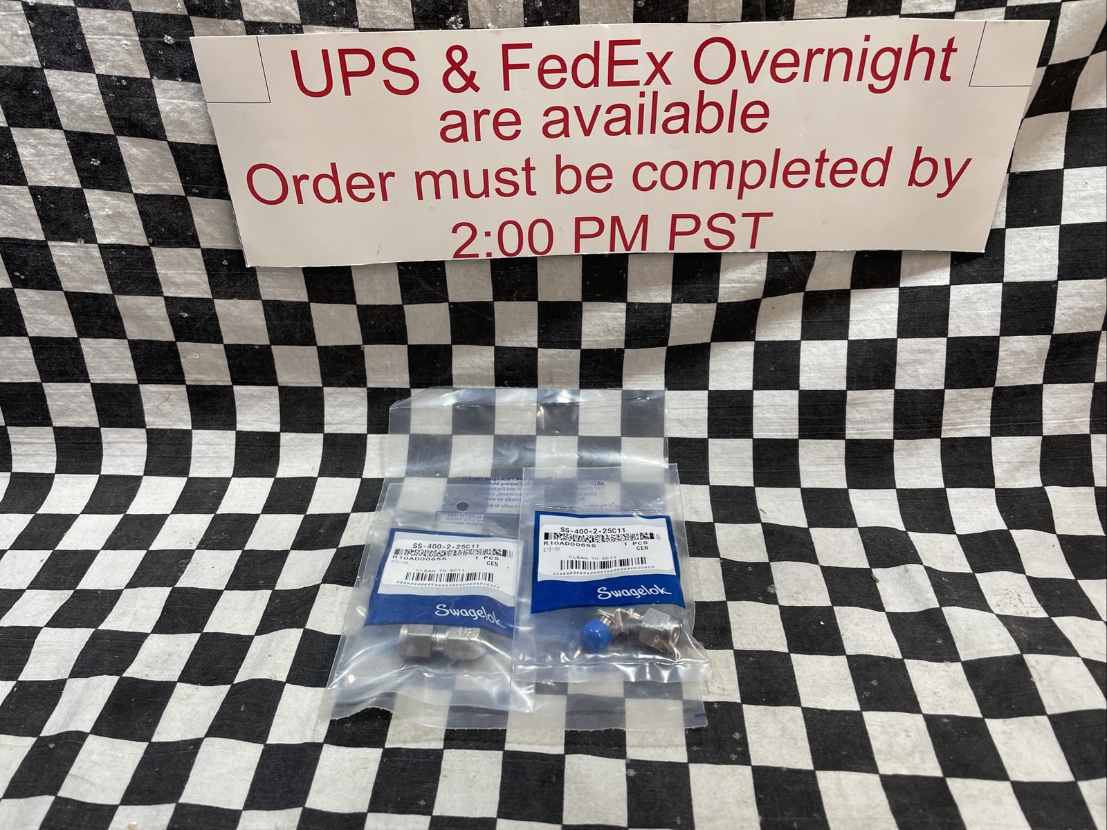 SWAGELOK Male Elbow 1/4″ TUBE X 1/8″, SS-400-2-2SC11, LOT OF 2, SHIPSAMEDAY#HP9