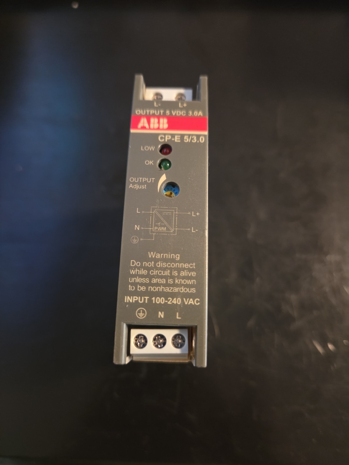ABB Switch Mode Power Supply 1SVR427033R3000 100-240 Vac 5 Vdc 15 W Max Load