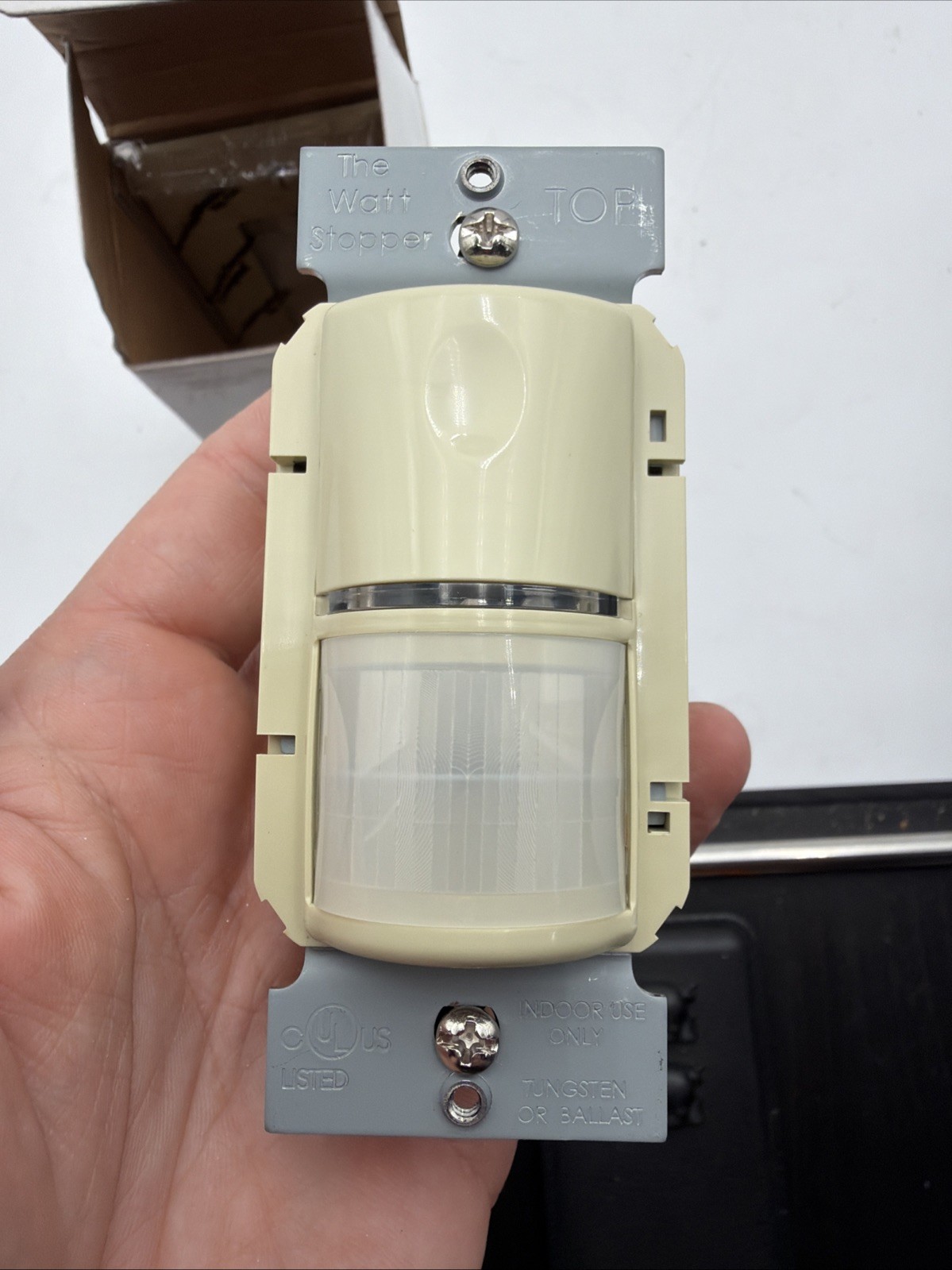 Watt Stopper WS-200-I Automated Wall Switch 120-277 VAC 60 Hz Ivory New Open Box