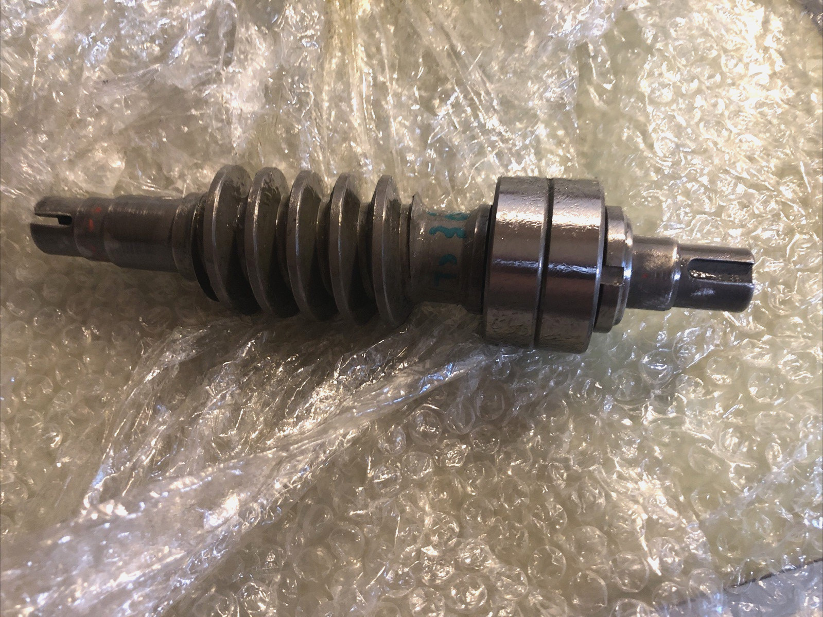 Minster? Worm Gear Shaft CX1-450-03 1301 (2023-3-9) looks unused