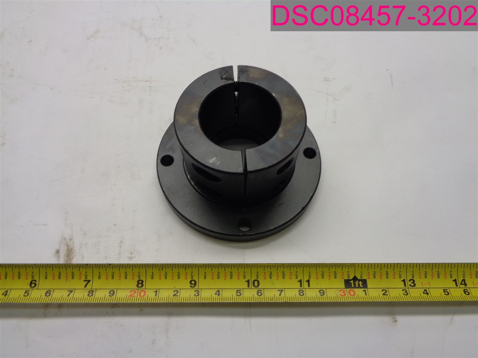 Stafford 1L108MXR Steel Round Flanged Shaft Mount, 1-1/2″ Shaft Support Clamp Ty
