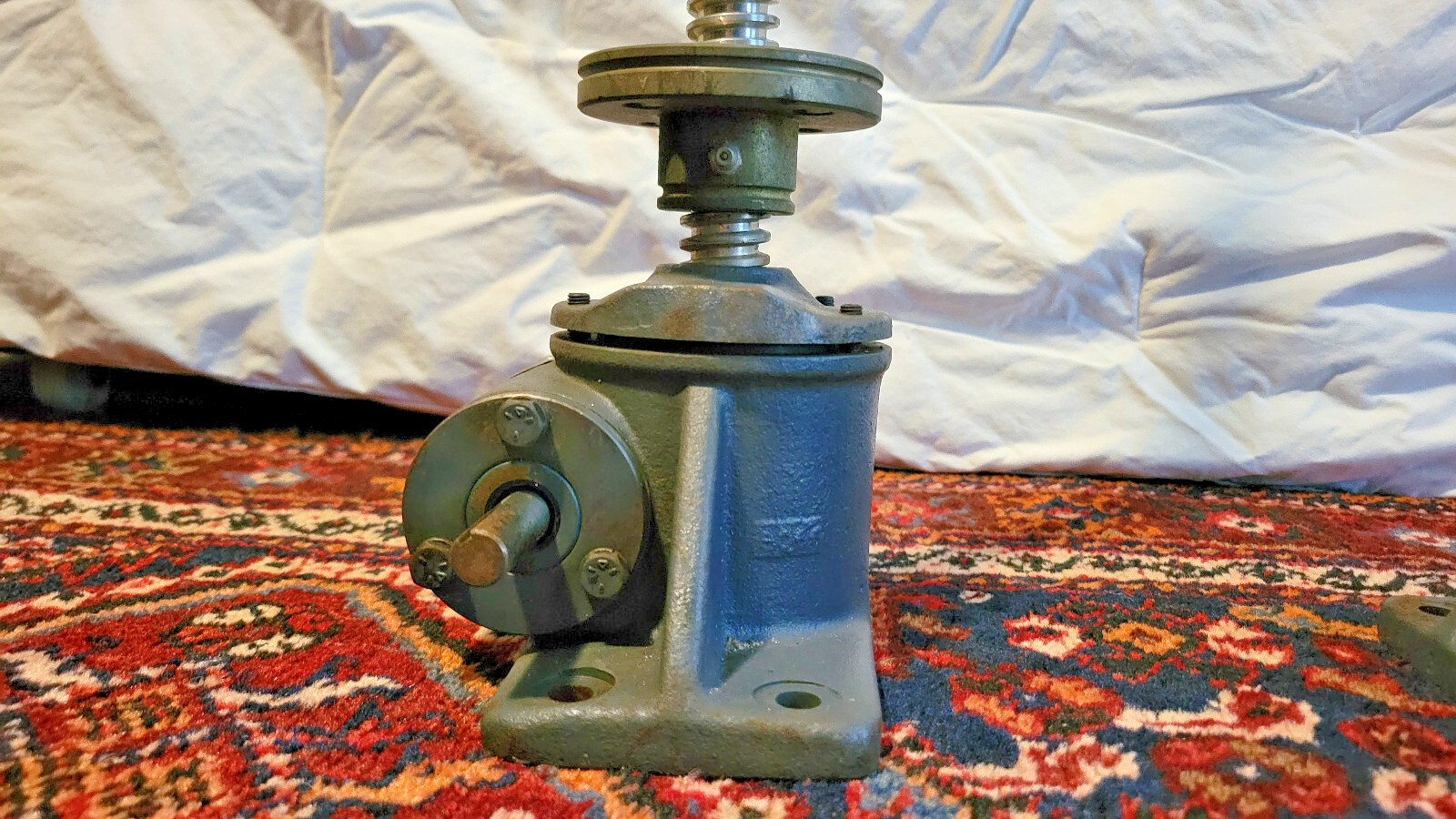 Joyce Dayton 28″ Screw Jacks Set of 2, Unused old stock,