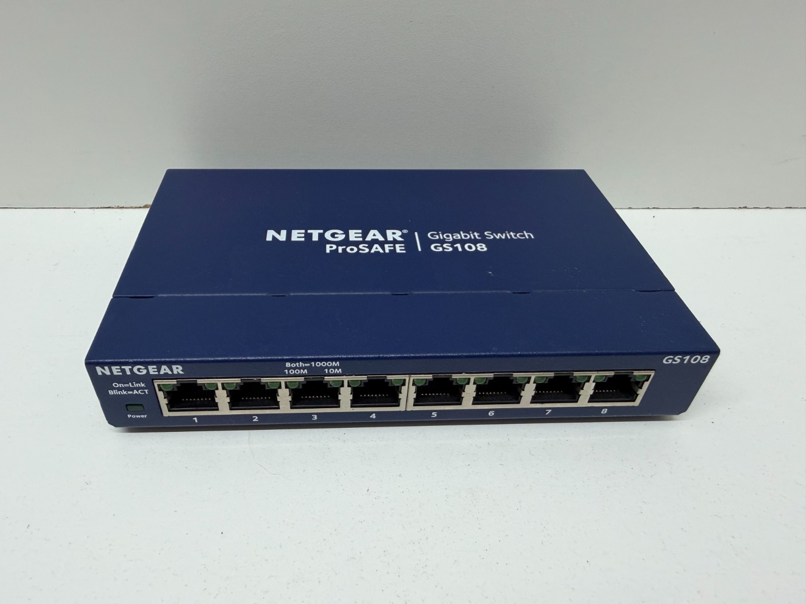 GOOD USED! NETGEAR PROSAFE 8-PORT GIGABIT ETHERNET SWITCH GS108V4