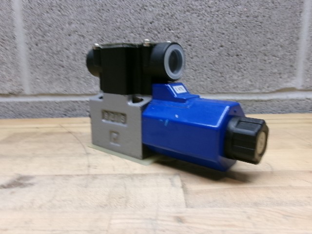 TOYOOKI HD1-2S-BGA-025A-WYD | 2POS, ISO025, 7MPA, 24VDC