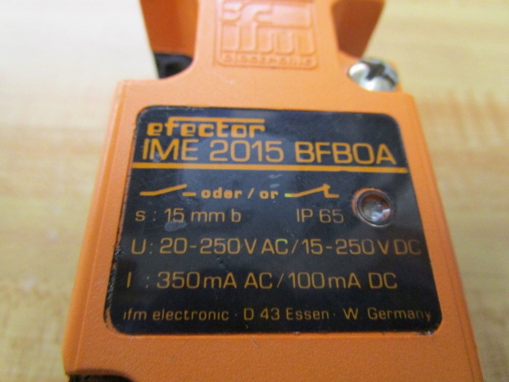 IFM Efector IME 2015 BFBOA Sensor IM0020 W/Base