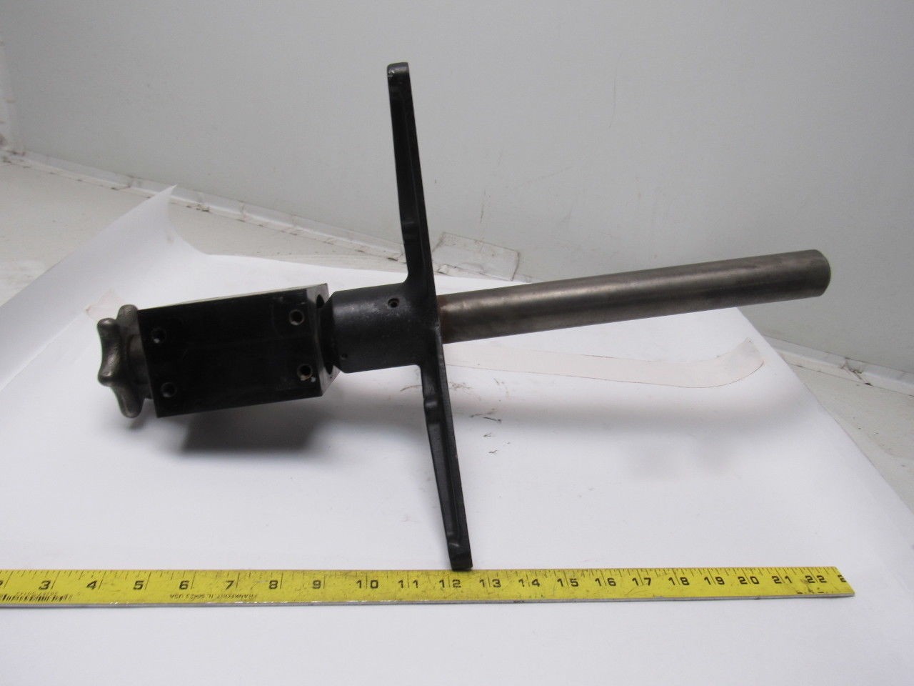 Rapid-Air R34NF 1-1/2″ x 12″ Shaft Coil Reel Spool Holder 125# Capacity