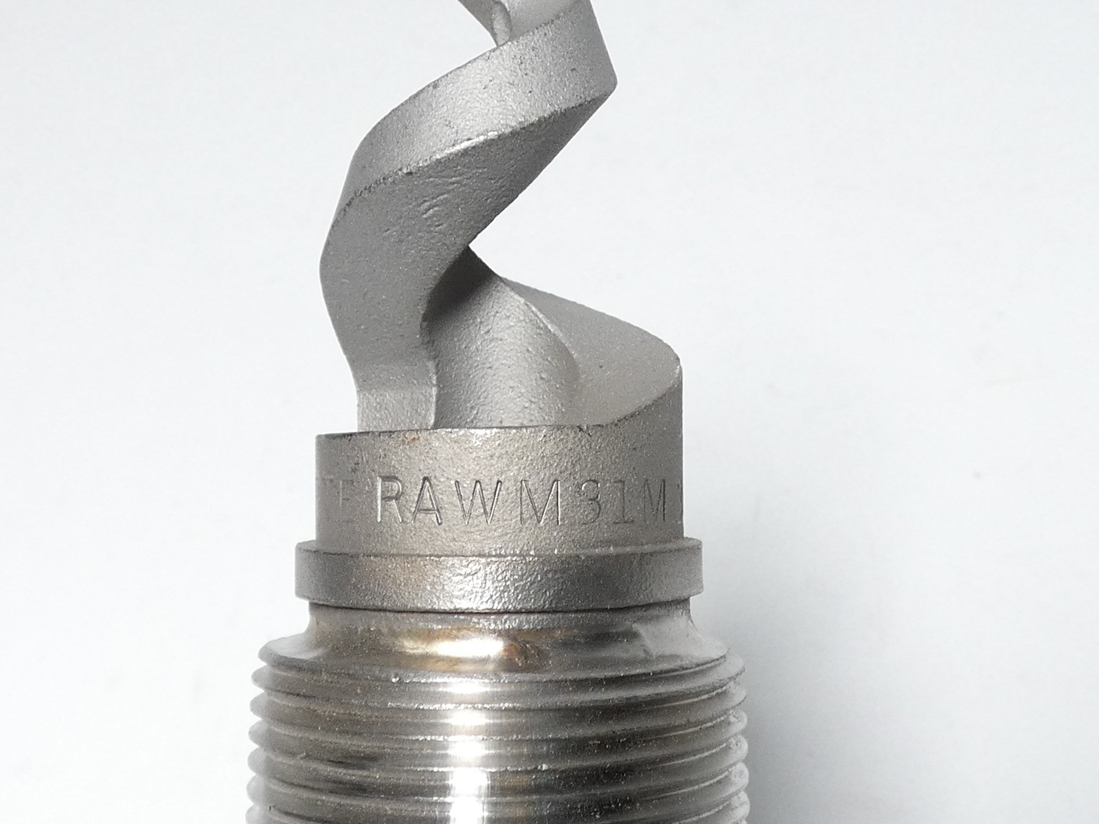 BETE RAWM31M Full Cone Nozzle 1-1/4″ 150 MB-CF8M 316 – NEW Surplus!