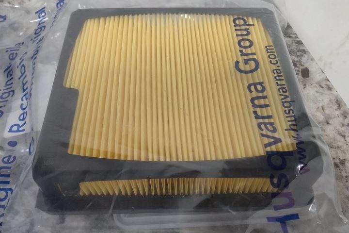 Husqvarna 542192608 12 In L 9 In W 4 In H Air Filter
