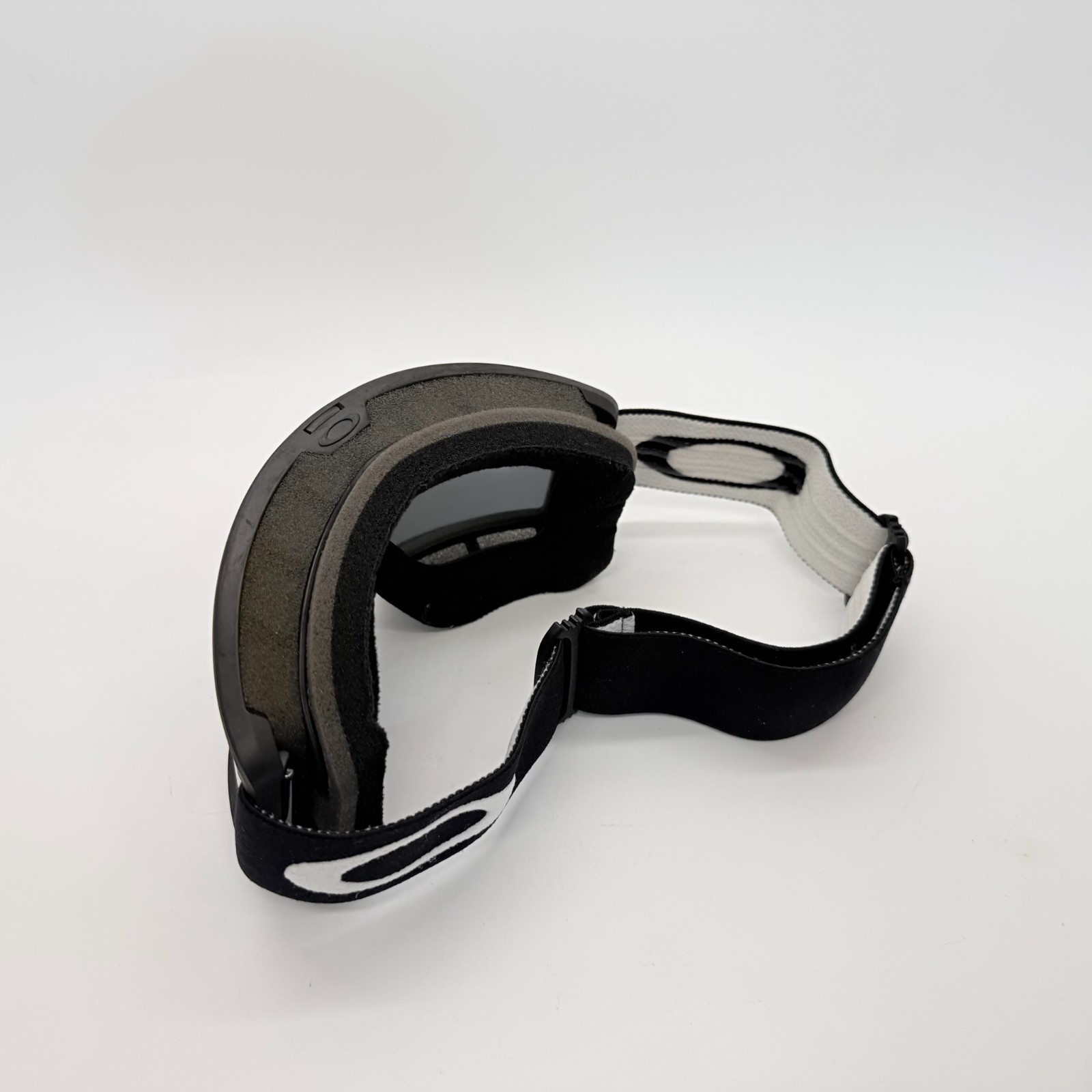 Oakley Target Line L Snow Goggle Matte Black Dark Gray Lens