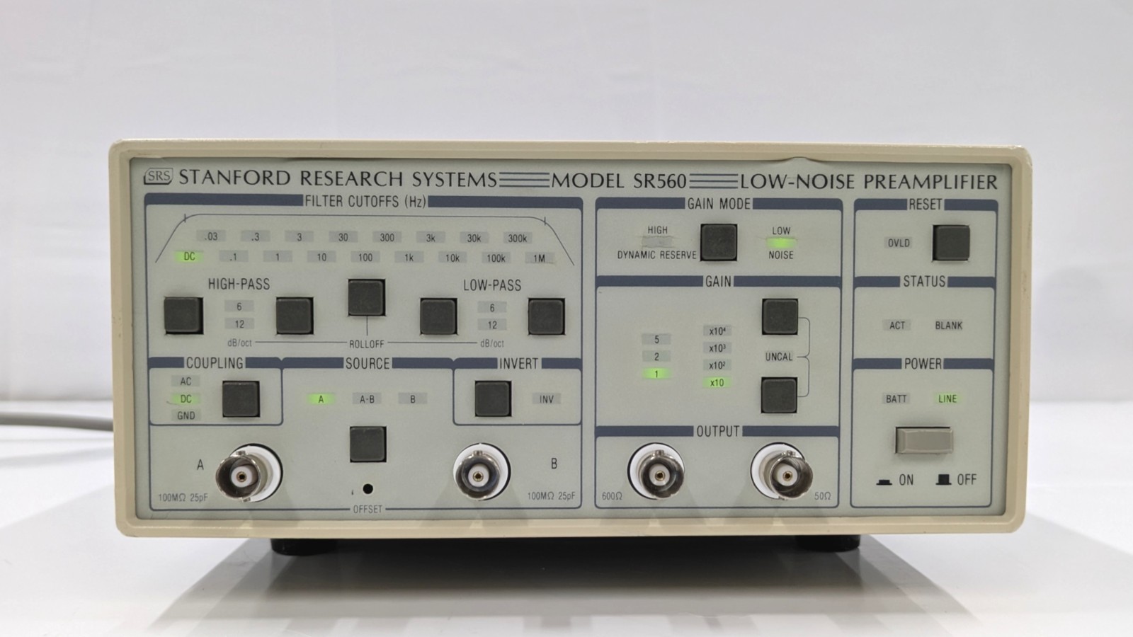 SR560 [Operation Tested] Low Noise Voltage Preamplifier SRS S/N:69925