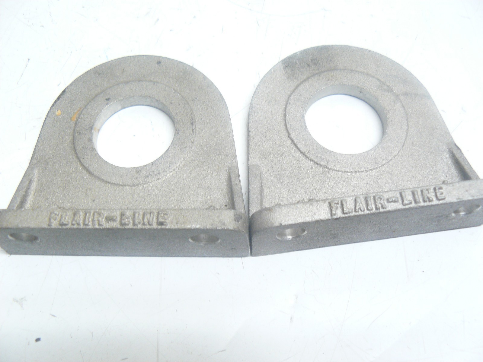FLAIR-LINE END LUG MOUNTS 1-32 LOT OF 2