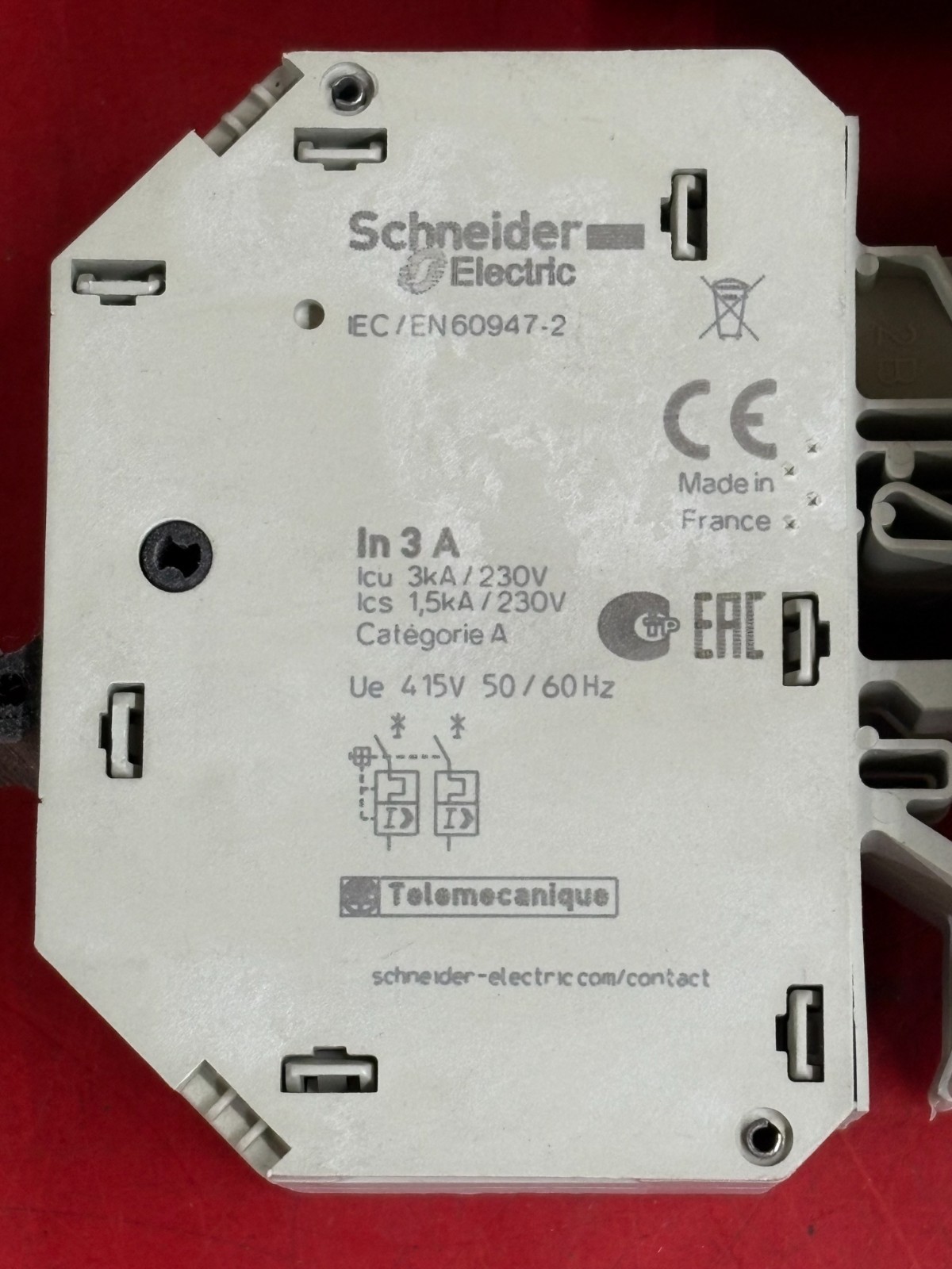 6-PACK SCHNEIDER ELECTRIC GB2DB08 THERMO MAGNETIC CIRCUIT BREAKER 3 AMP 2 POLE