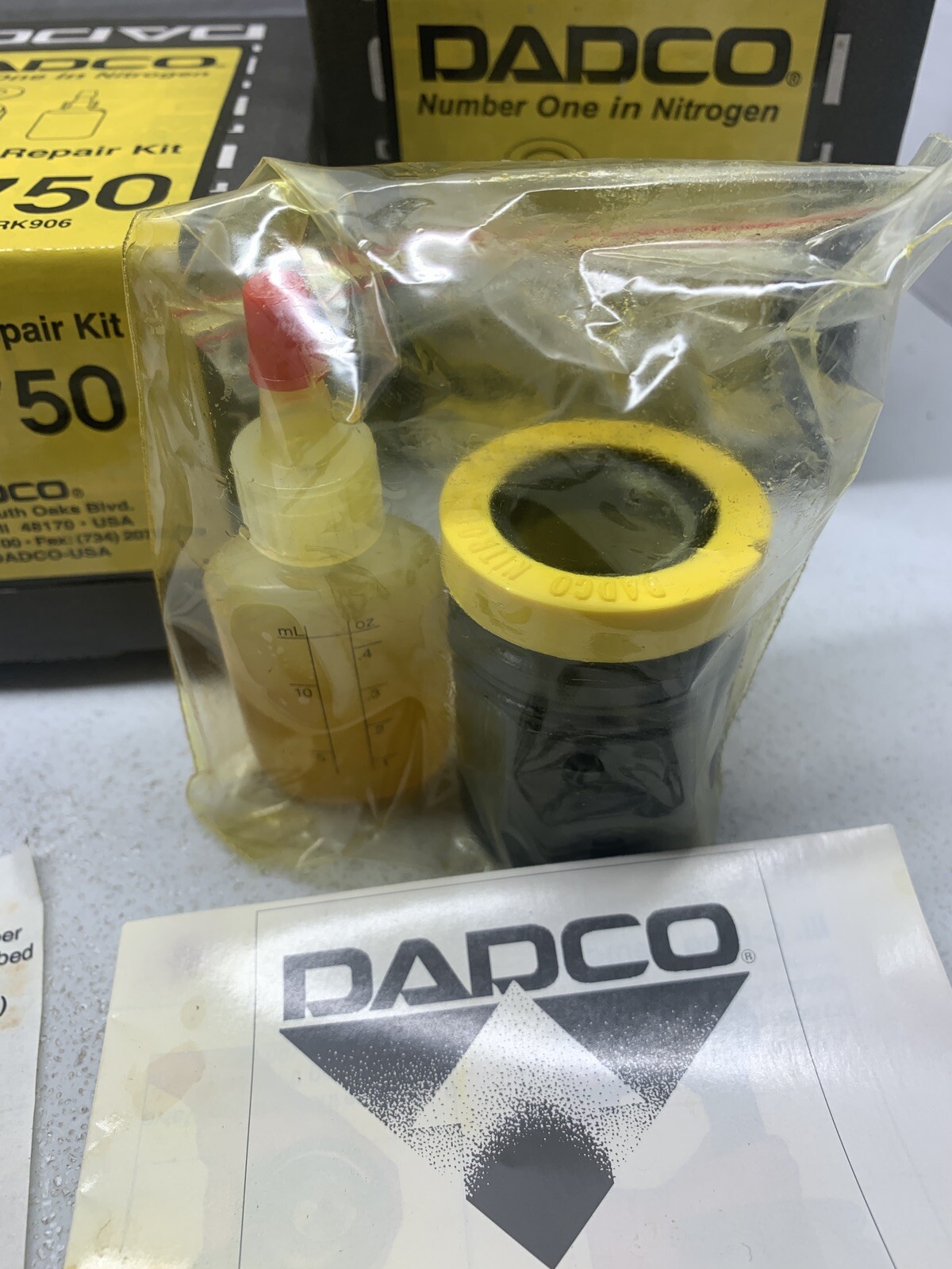 DADCO NH750 GAS SPRING REPAIR KITS RK906 (SET OF 2) **NEW**