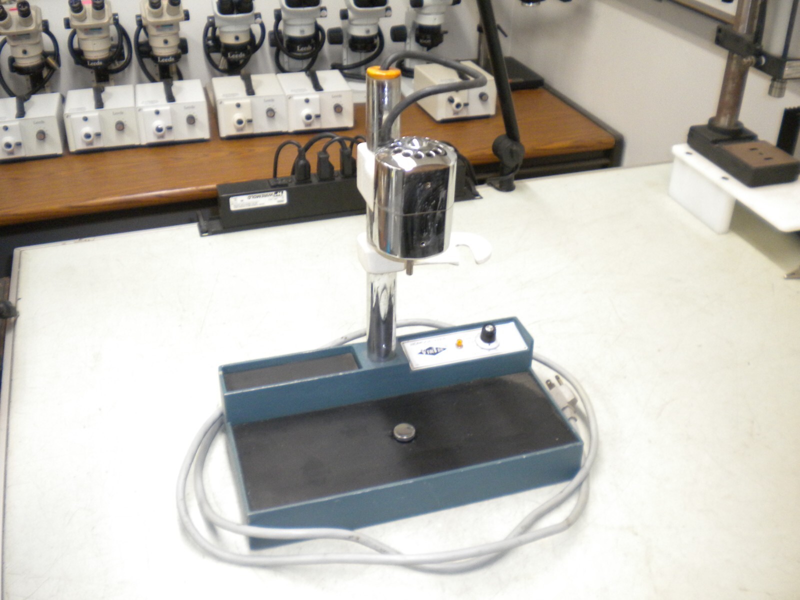 Virtis 7-109-AF Homogenizer – Powers up as Shown – Goes up to full speed