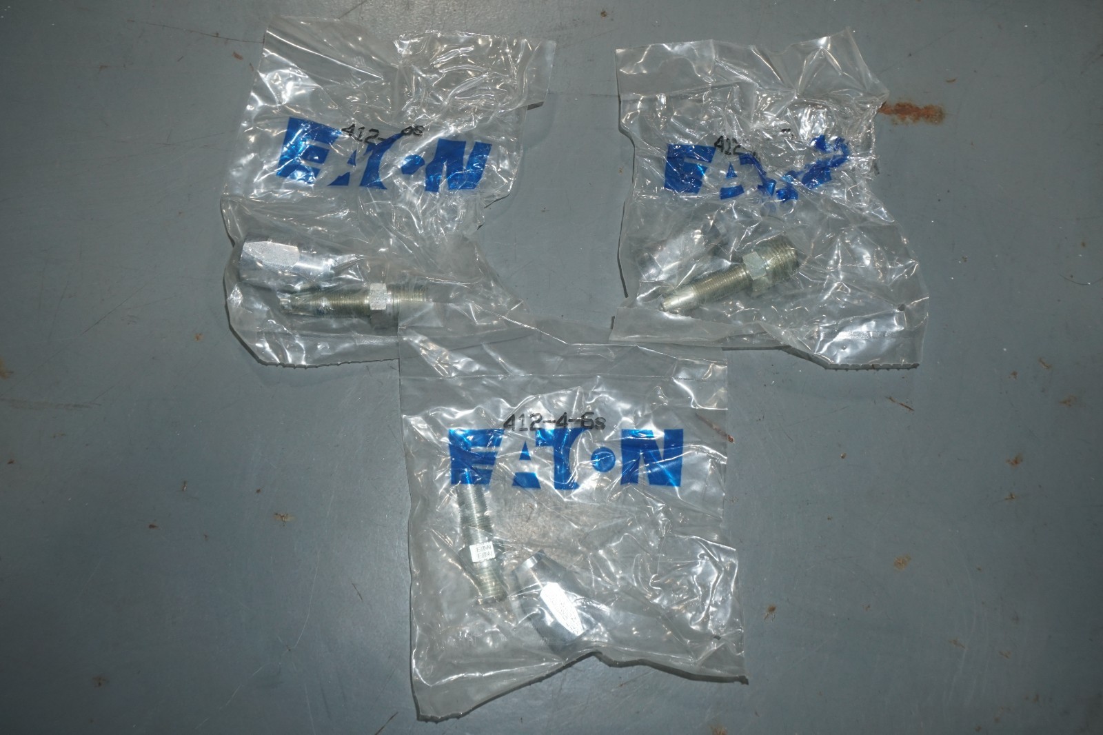 Aeroquip 412-4-6S 1/4-18 NPTF/SM X 3/8 REUSABLE FITTING, Free Shipping, 3 Pieces