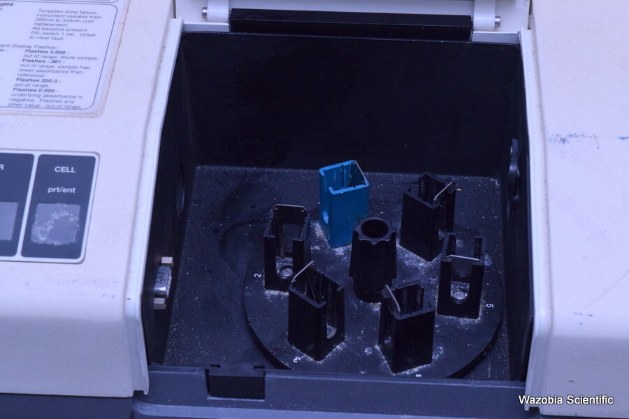 PHARMACIA LKB BIOCHROM ULTROSPEC III MODEL 80-2097-68 UV VISIBLE SPECTROPHOTOMET