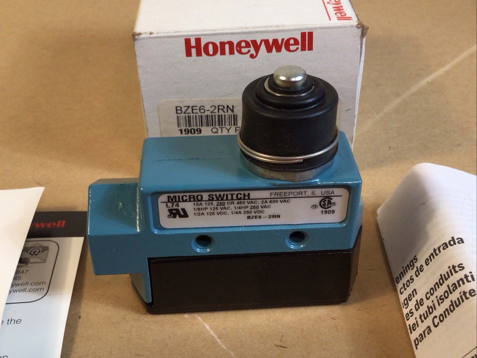 BZE6-2RN LIMIT SWITCH for HONEYWELL MICROSWITCH BZE62RN / NEW IN BOX