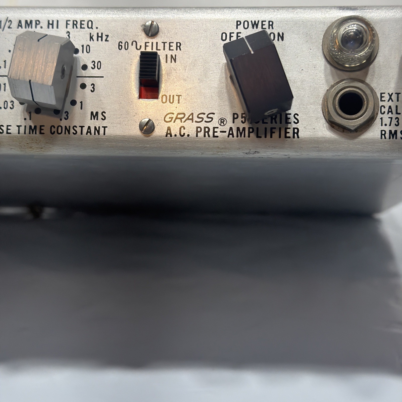 GRASS INSTRUMENTS P511J AMPLIFIER MADE IN USA