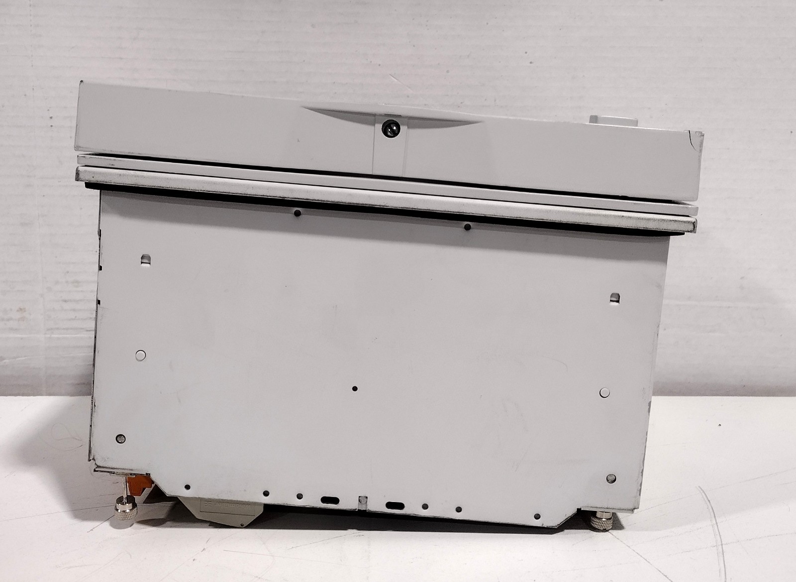 ABB RER620 NARAAAAB33E1B3NU1D Advanced Recloser Protection & Control Relay