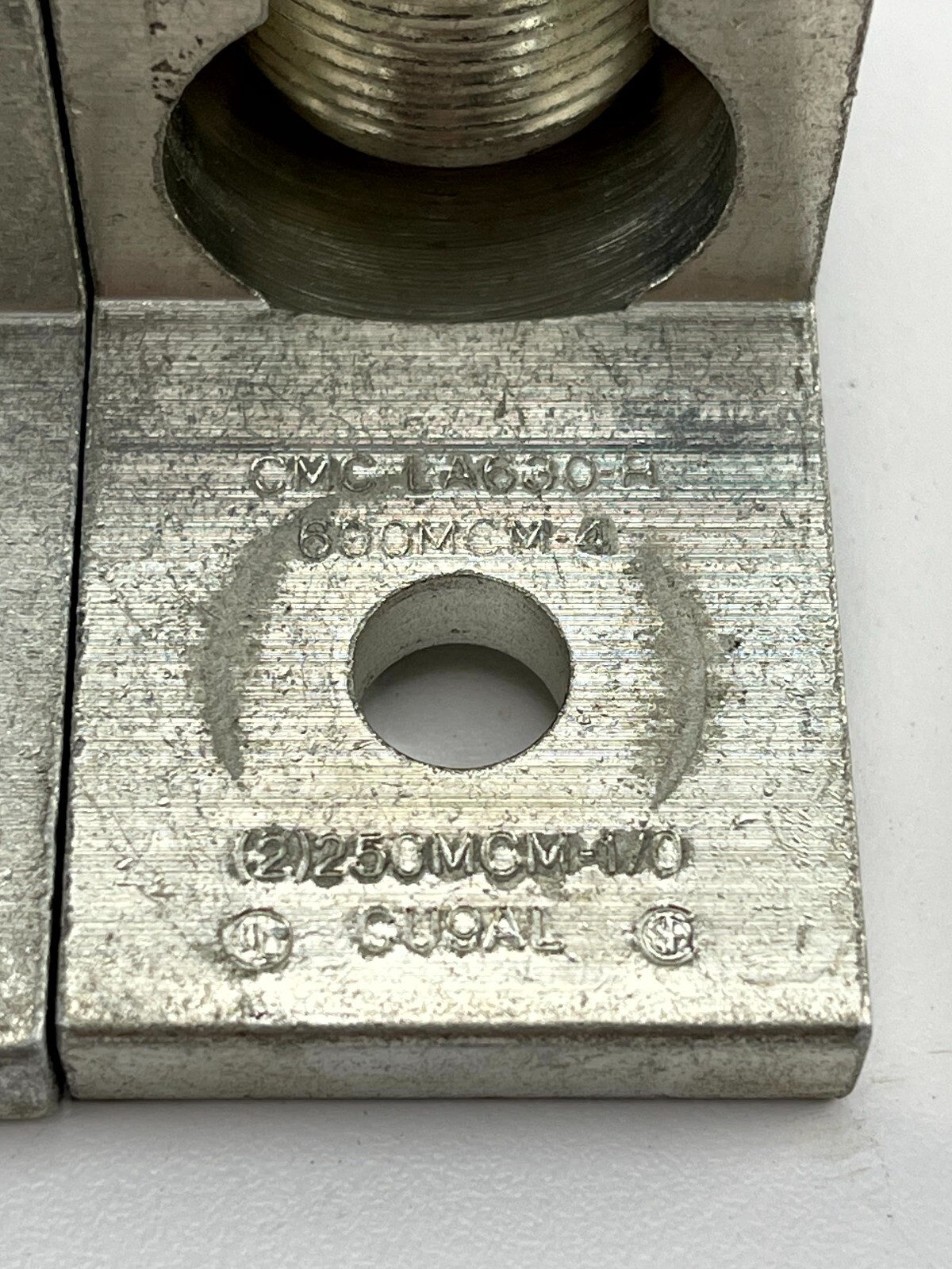 Lot of 6 CMC 600MCM-4 Mechanical Lug LA630-R
