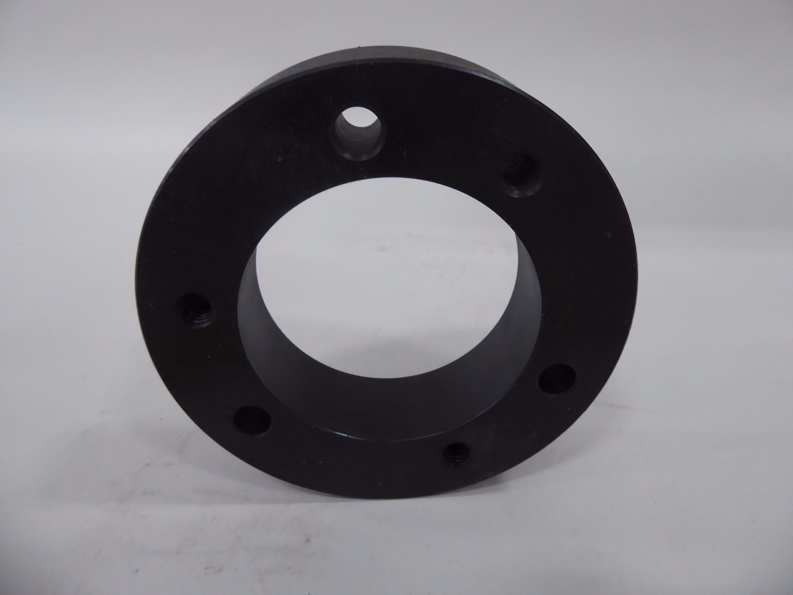 Amec SF-A Hub Round 5″ X 4 1/8″ X 1 1/4″