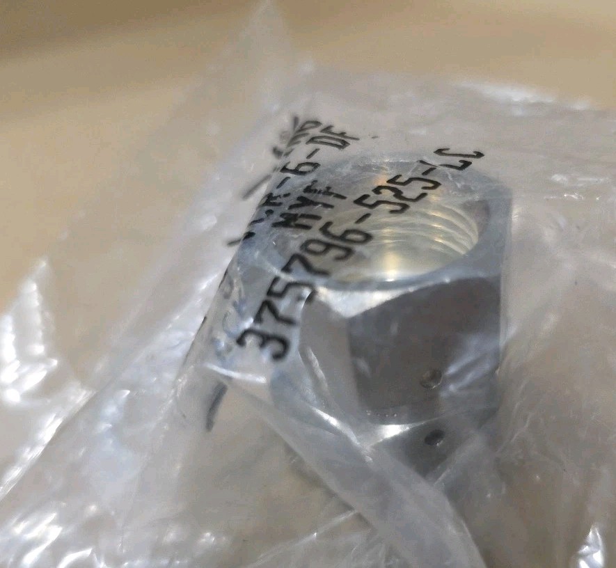 SWAGELOK SS-8-VCR-6-DF-4 VCR Fitting