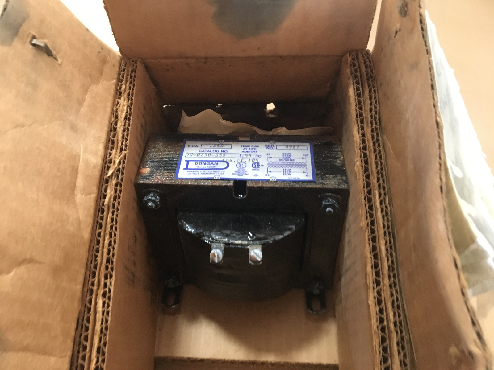 Dongan 50-0250-056 Machine Tool Transformer