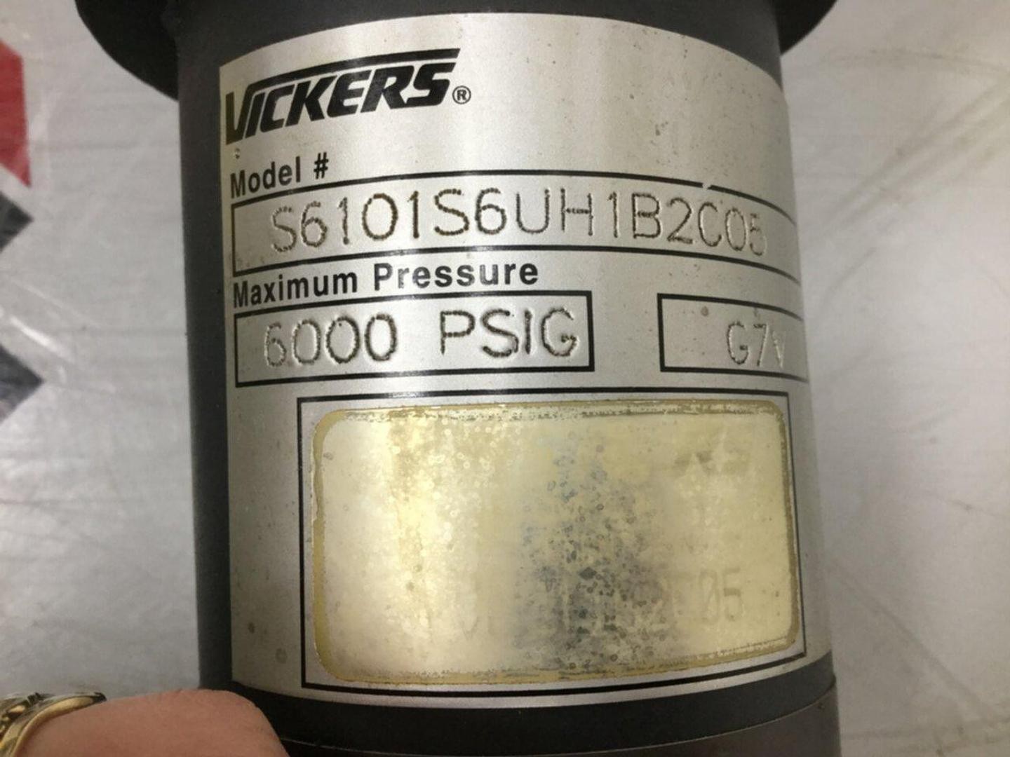 VICKERS Filter S61001S6UH1B2C05 Used #107844