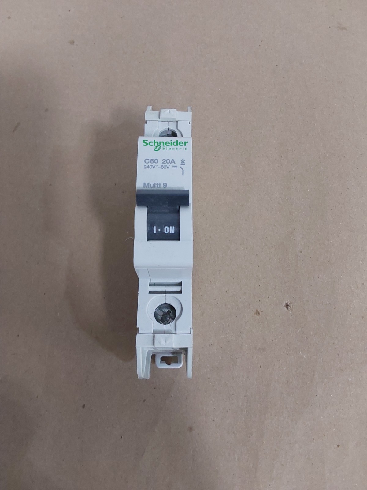 Schneider Electric C60 20A Multi 9 240v 60v.