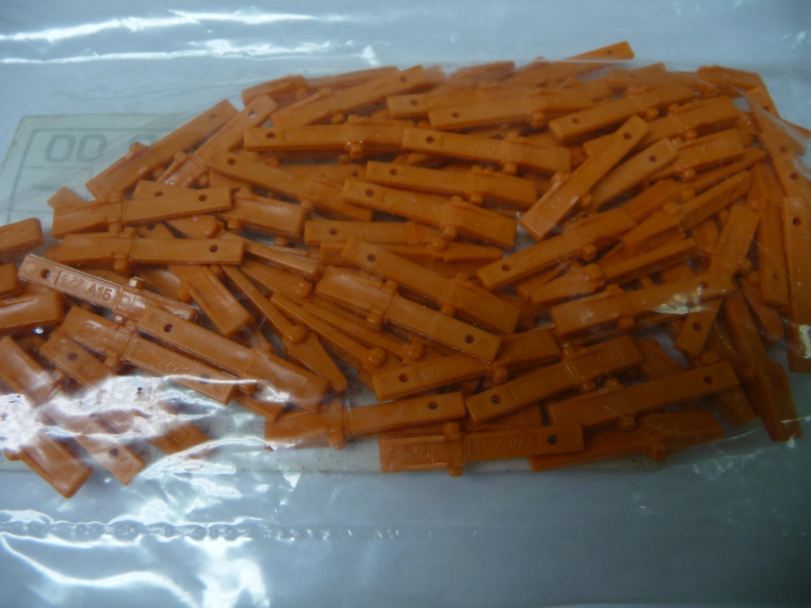RYOSEI PB871-02900 00 Qty of 100 per Lot Connectors Automotive attachment clips