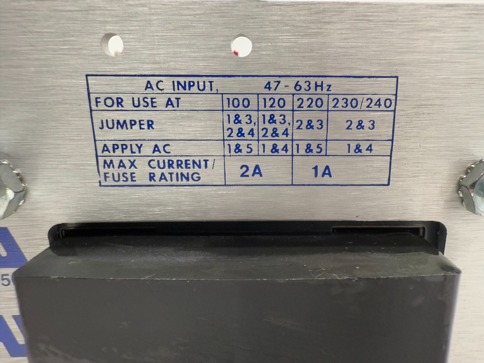International Power IHD24-4.8 Power Out 24V DC, 4.8 Amps, 120-240VAC In