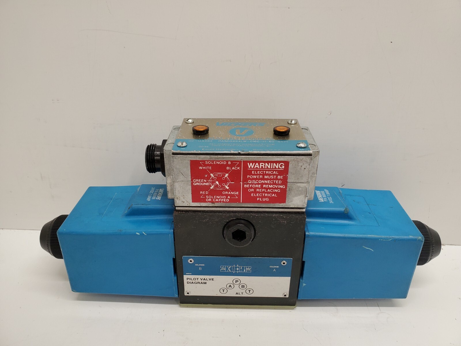 NOS! VICKERS 24VDC COIL SOLENOID VALVE PA5DG4S4LW-016C-H-60-S471 868988