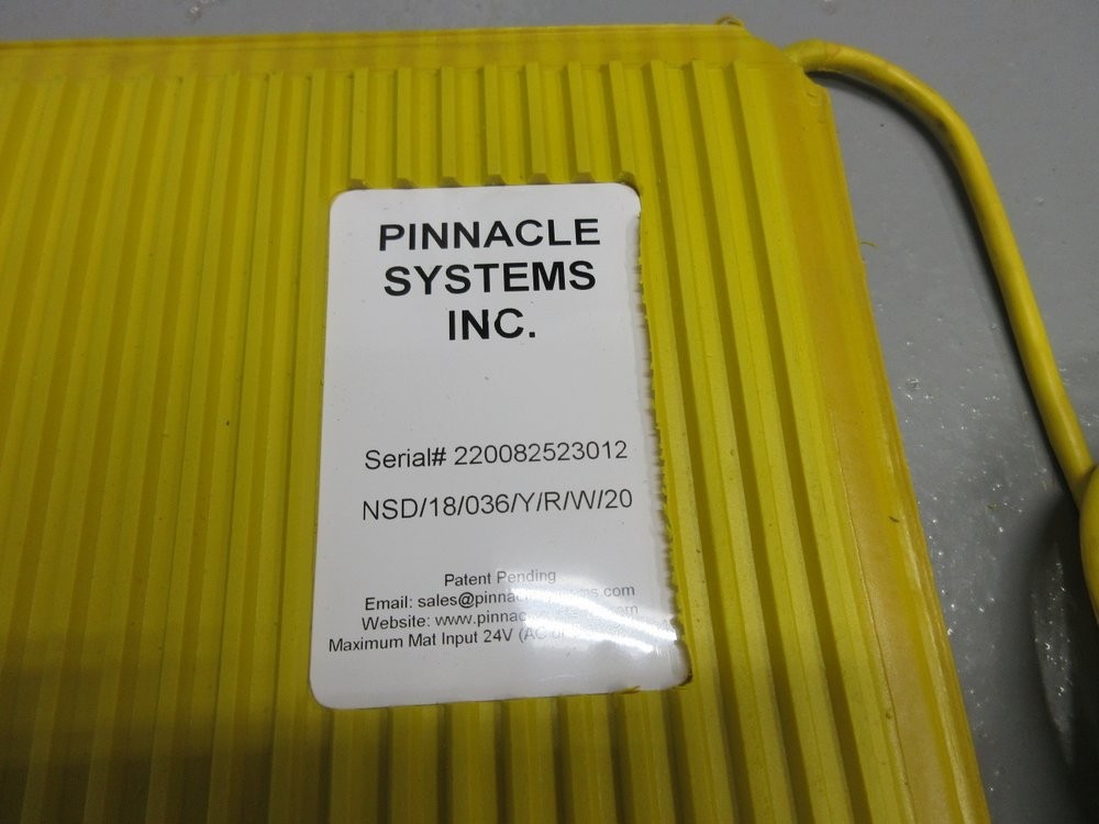 Pinnacle Systems NSD/18/036/Y/R/W/20 Safety Mat NSD18036YRW20