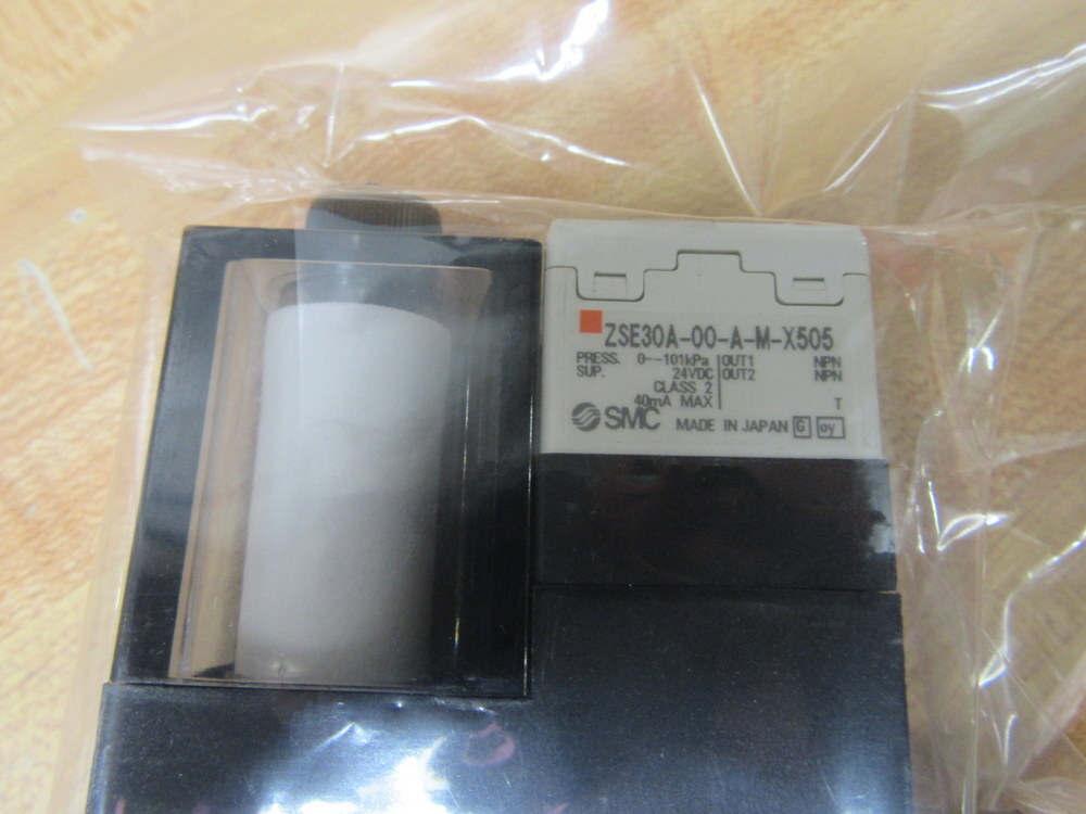 SMC ZSE30A-00-A-M-X505 Pressure Sensor ZSE30A00AMX505