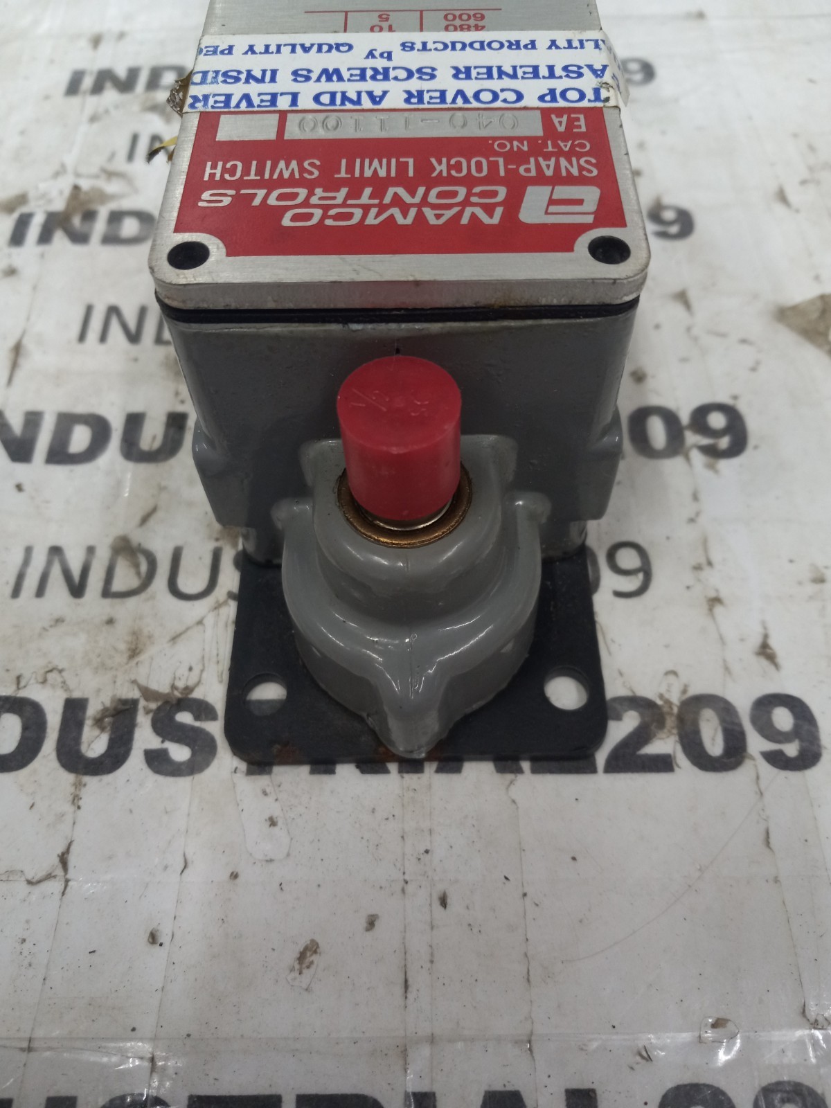 NAMCO SNAP LOCK LIMIT SWITCH 040-11100