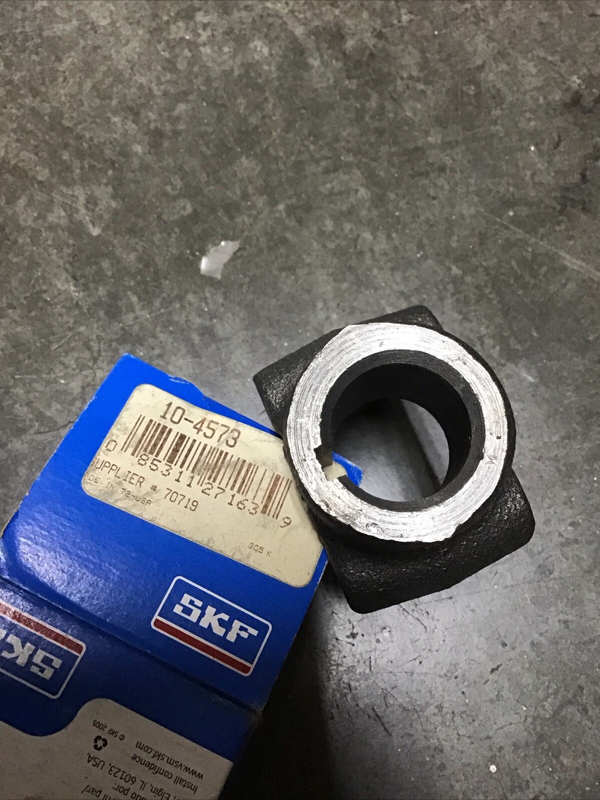 SKF PTO End Yoke 10-4573 NSFB 104573 10 4573 0502-AC 01 (b72)