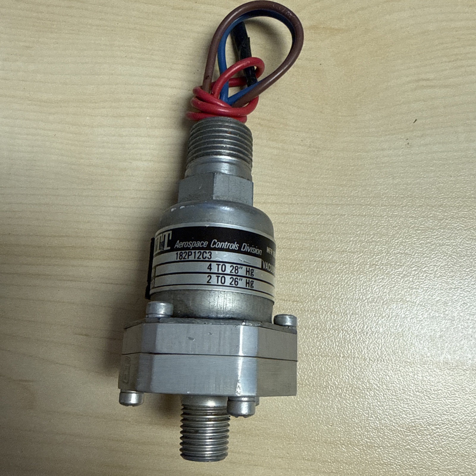 ITT NEO-DYN 182P12C3 VACUUM SWITCH, 250PSIG, 5 AMPS, 125/250VAC, NNB