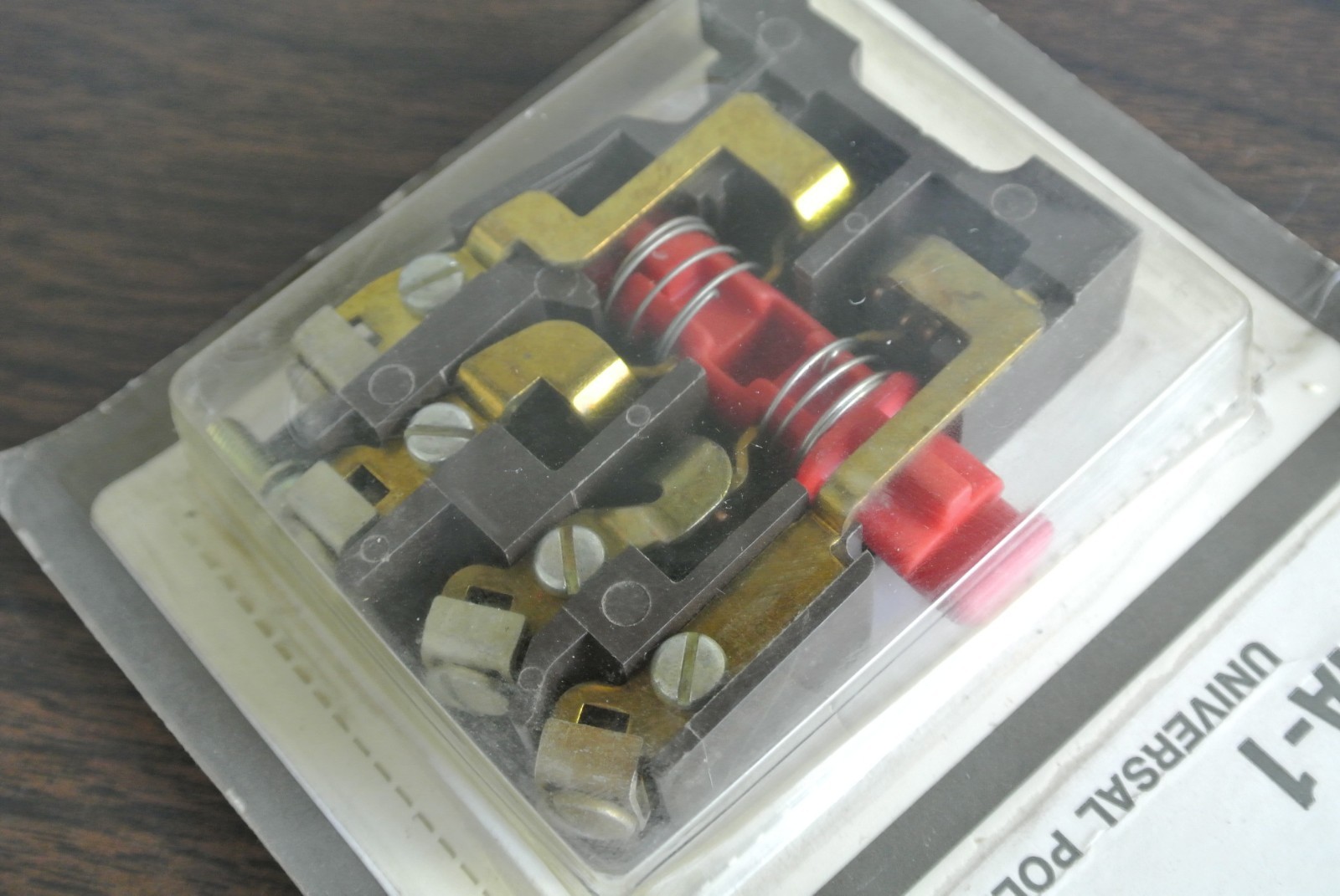 SYLVANIA / GTE KPMA-1 – UNIVERSAL POLE KIT /.AUX. CONTACT – 55970 – NEW SURPLUS