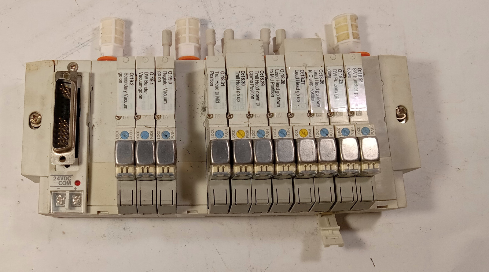 1 USED SMC SS5Y3-45NFU-11B-N3 11 PORT MANIFOLD VALVE STATION ***MAKE OFFER***