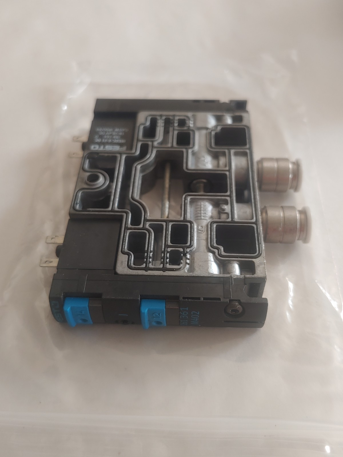 Festo 161 361 M402 Solenoid Valve MSZC-3-21 DC 384 164 D 18-26.4V DC 0,65W